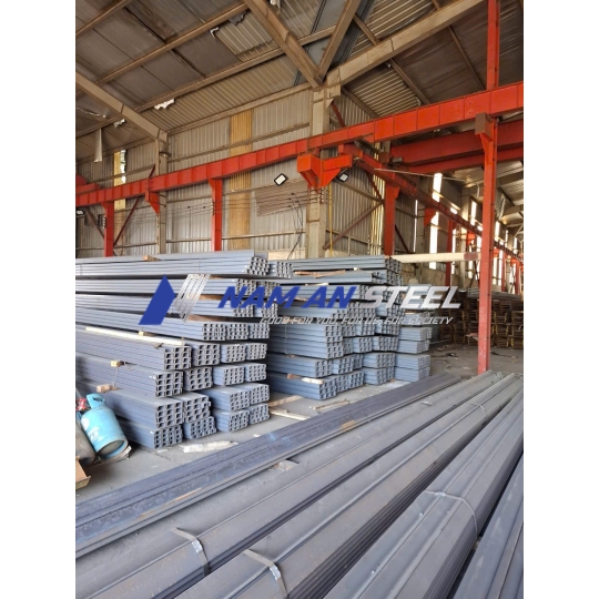 Thép U250x90x11x14.5 